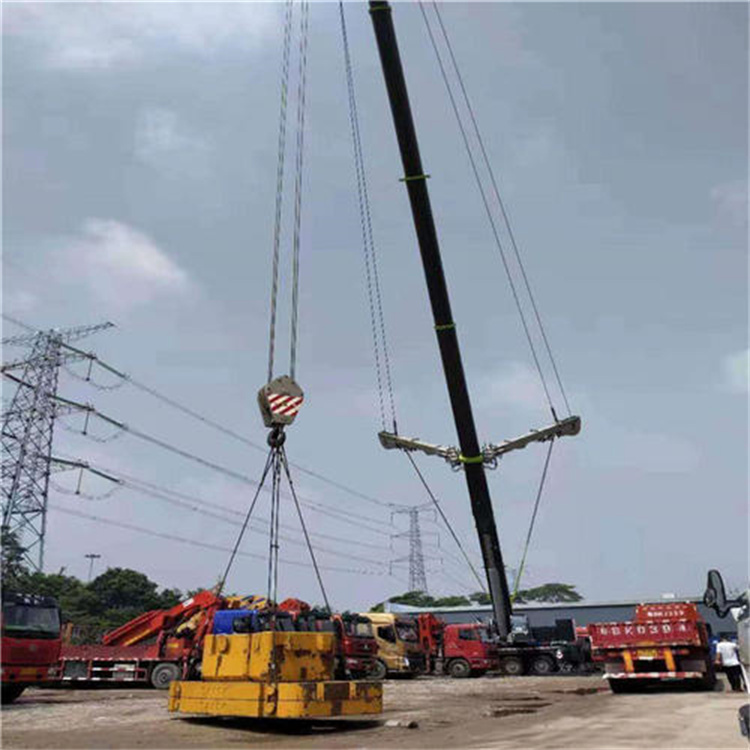 吊罗山乡风电设备吊装